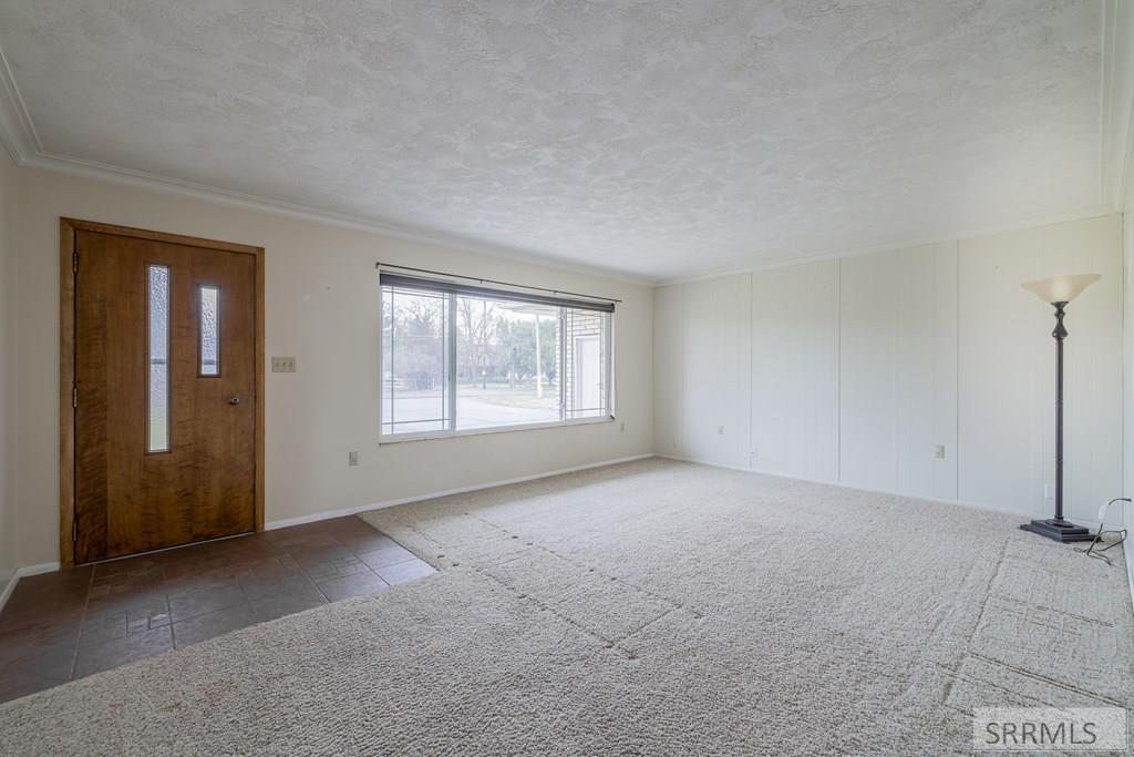 147 N 3900 E Property Photo 5