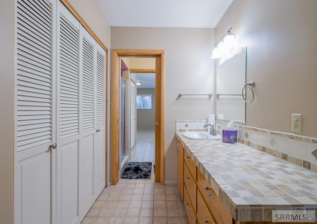 147 N 3900 E Property Photo 17