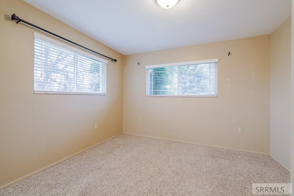 147 N 3900 E Property Photo 19