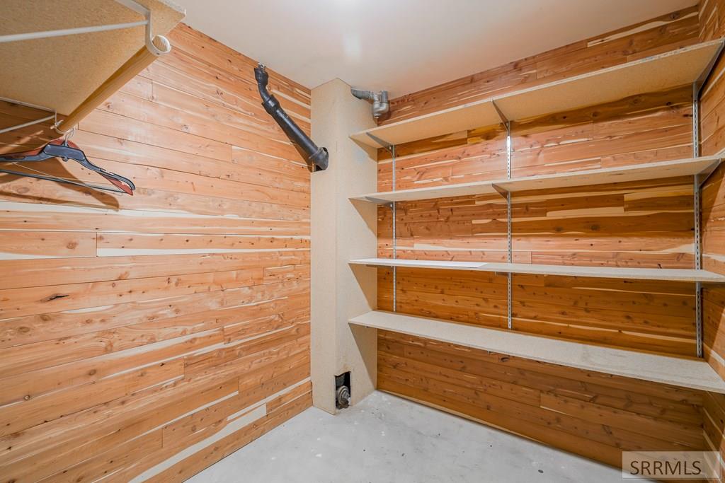 147 N 3900 E Property Photo 21