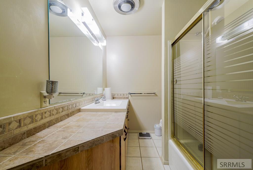 147 N 3900 E Property Photo 25