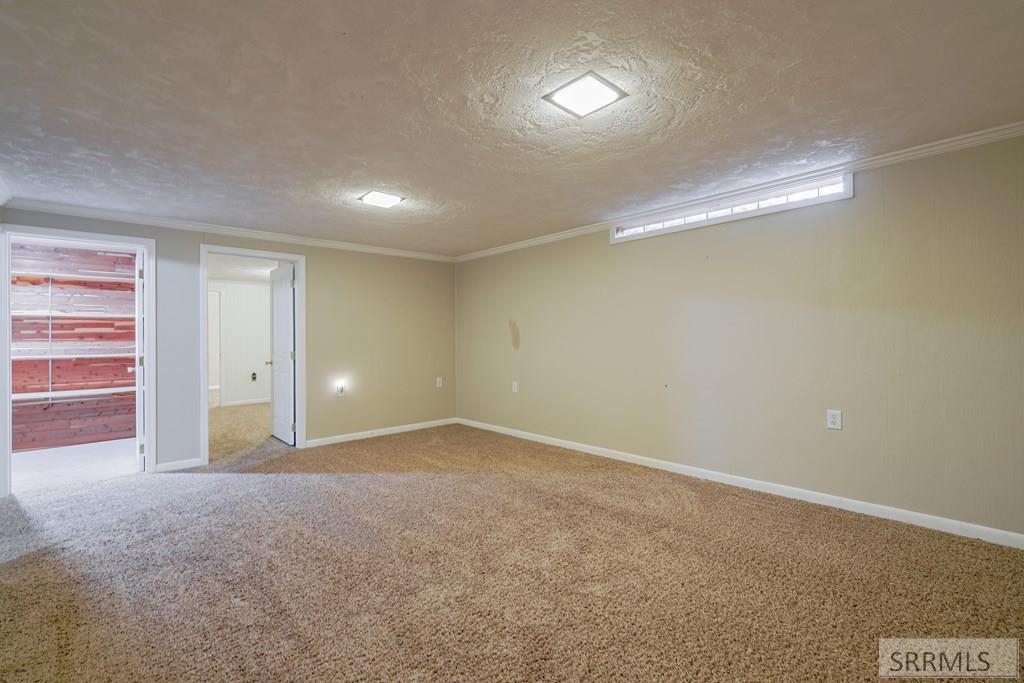 147 N 3900 E Property Photo 26