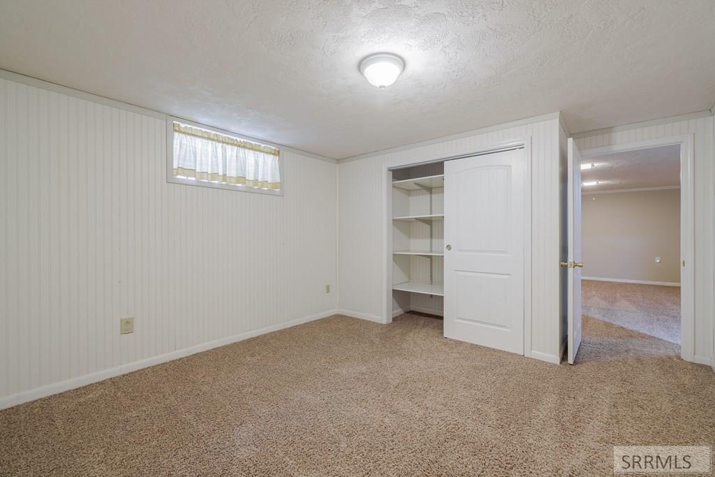 147 N 3900 E Property Photo 28