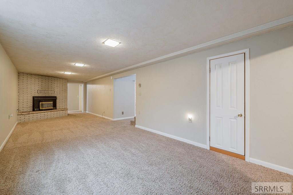 147 N 3900 E Property Photo 34