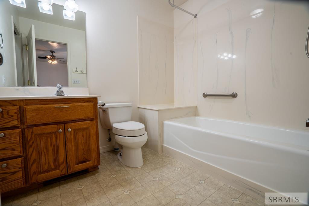 1027 E Butte Road Property Photo 13