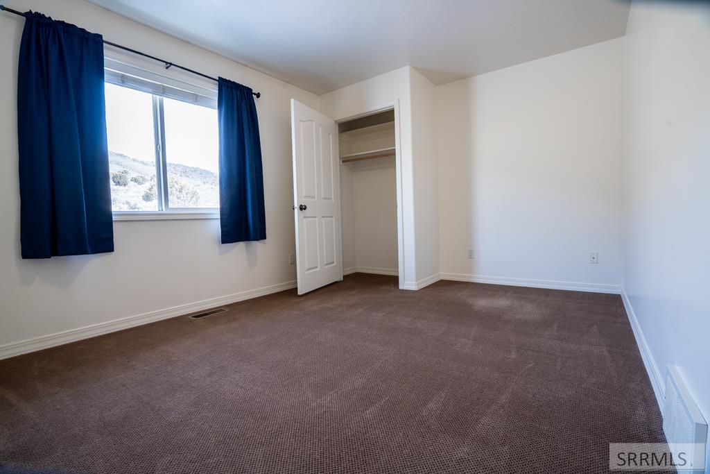 1027 E Butte Road Property Photo 17