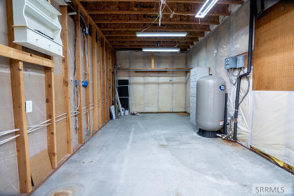 1027 E Butte Road Property Photo 35