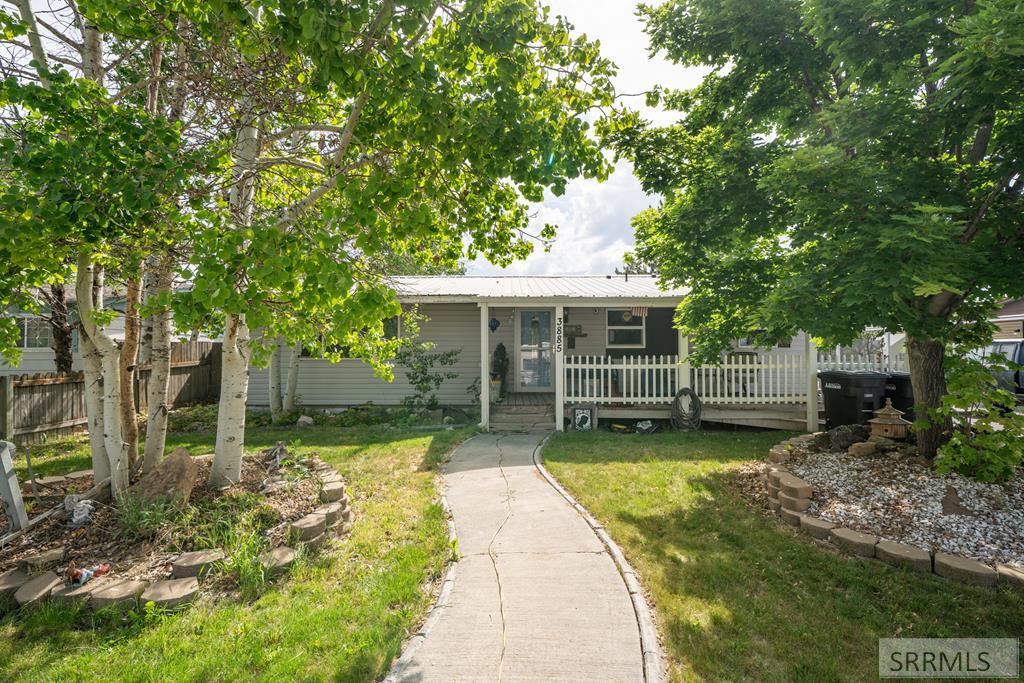 3885 Ross Avenue Property Photo 1