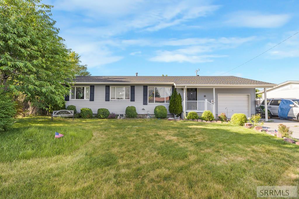 1623 Halsey Street Property Photo 1