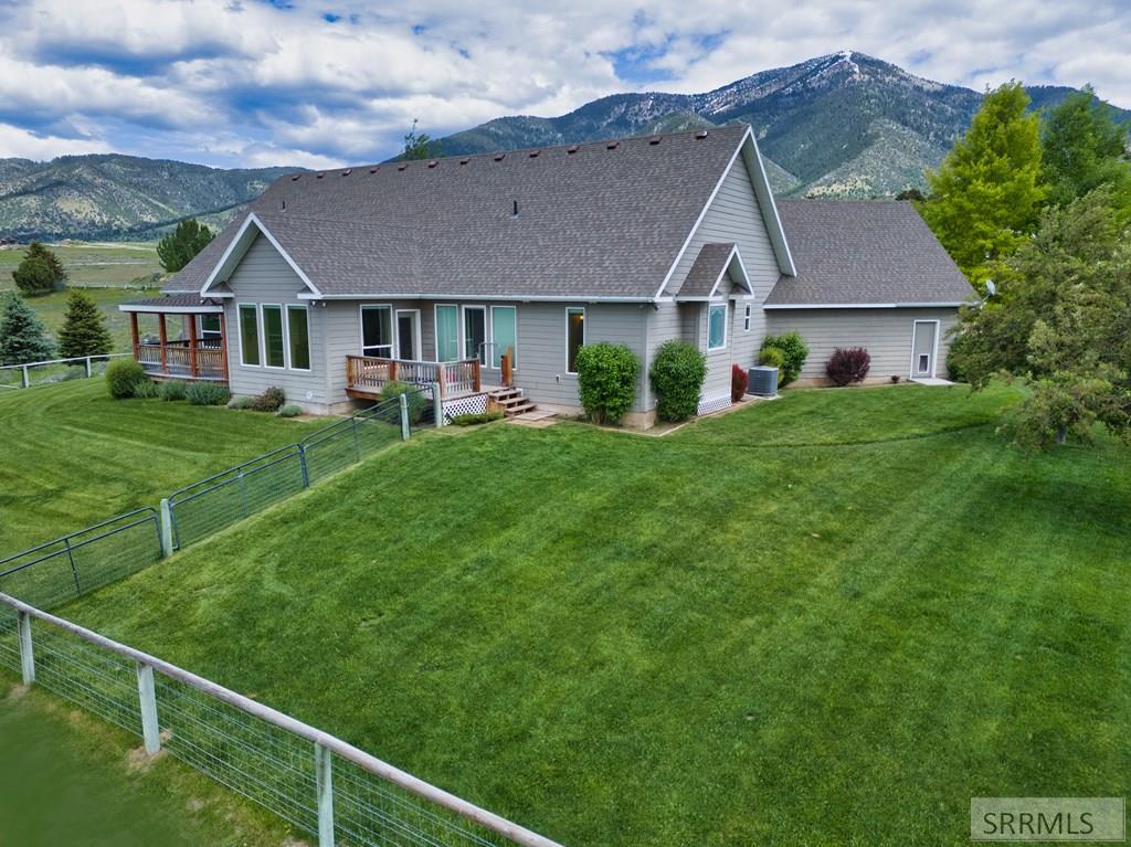 280 Cedar Circle Property Photo 3
