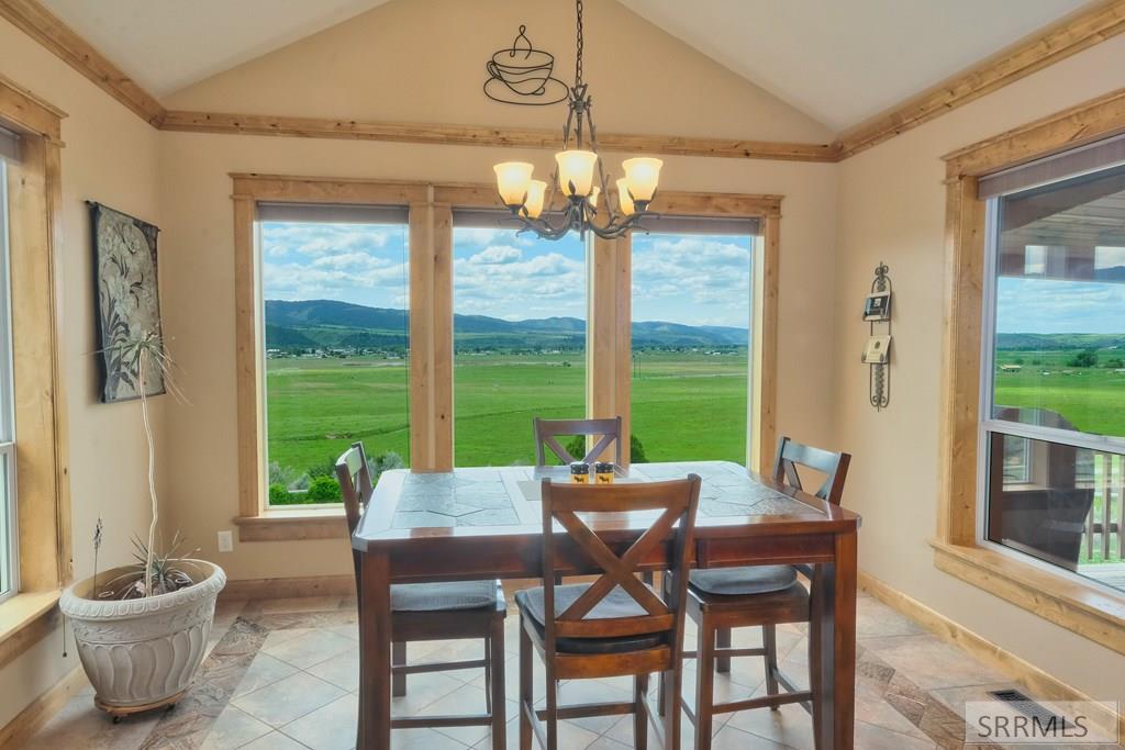 280 Cedar Circle Property Photo 8