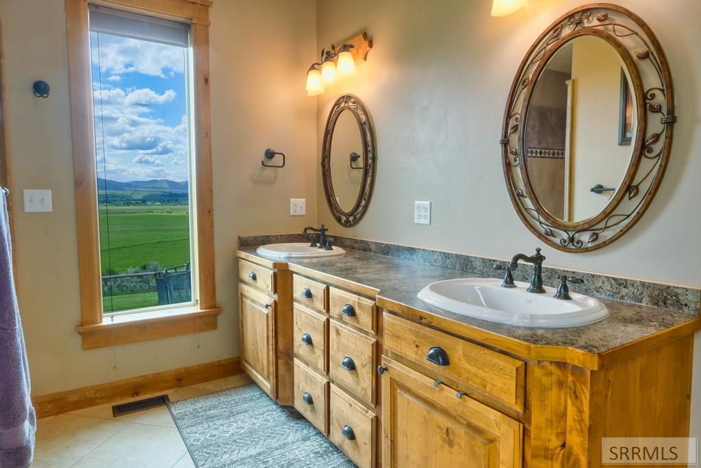 280 Cedar Circle Property Photo 14