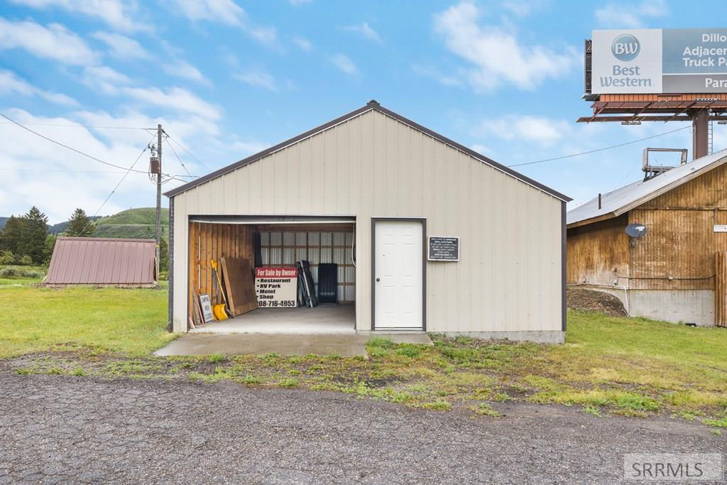 1479 N Hwy 91 Property Photo 10