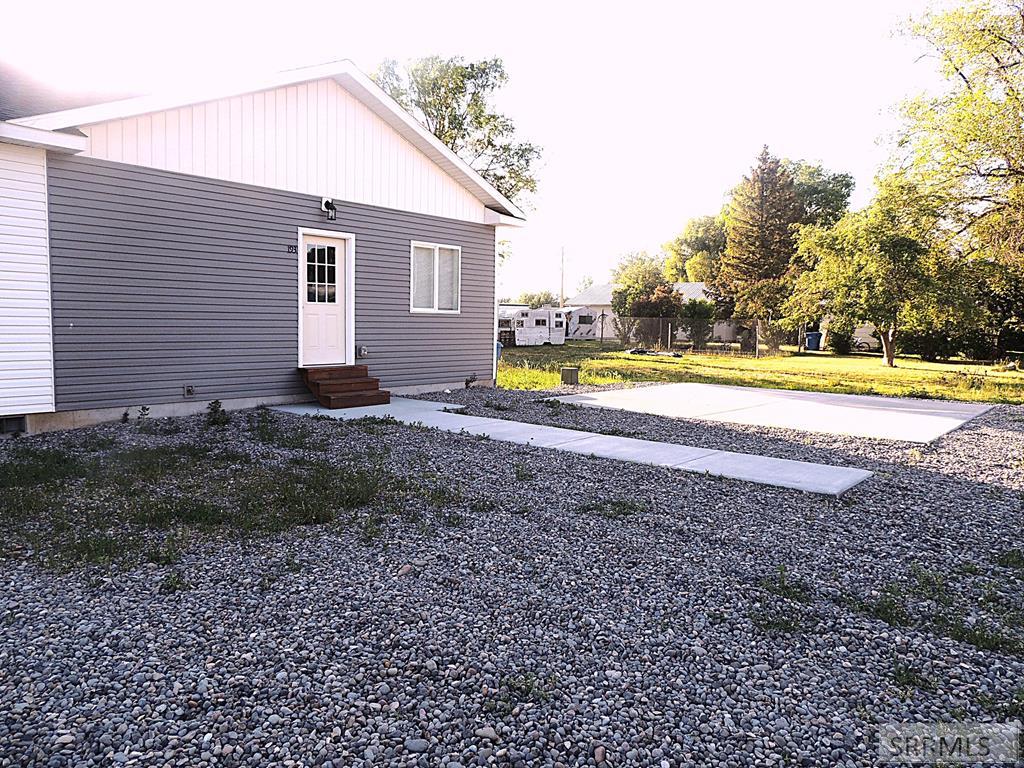 193 S 11th W Property Photo 1