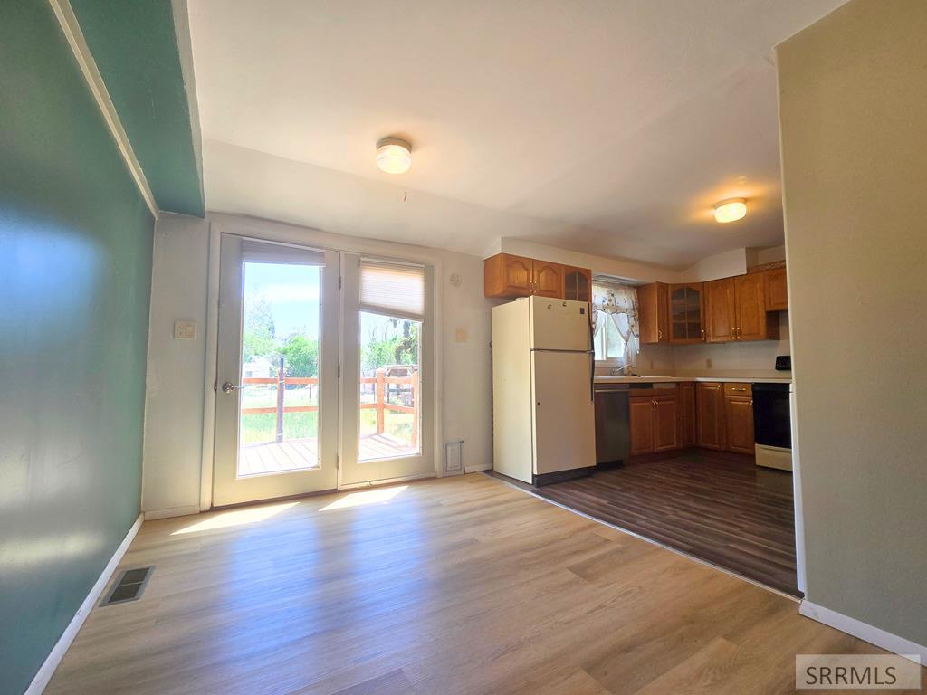 238 Louise Drive Property Photo 11