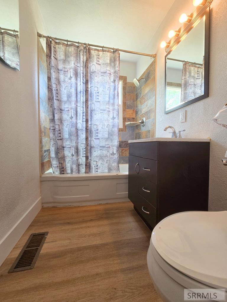 238 Louise Drive Property Photo 16