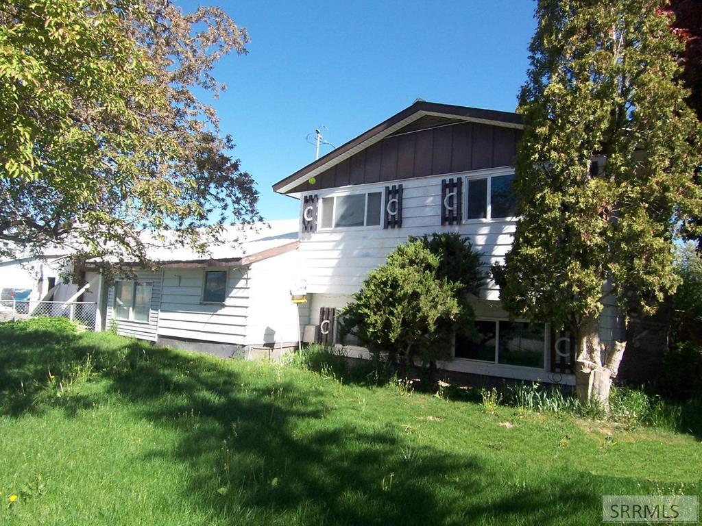 5173 E Free Avenue