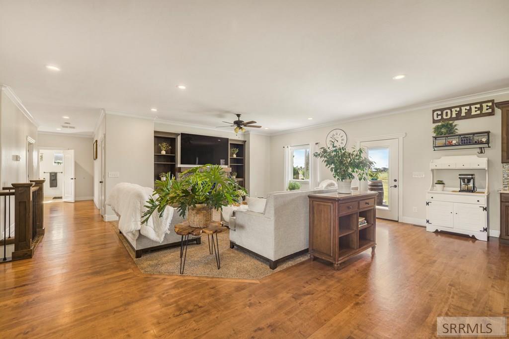 3552 E 630 N Property Photo 6
