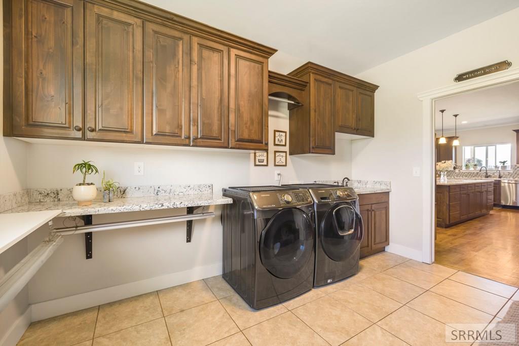3552 E 630 N Property Photo 36