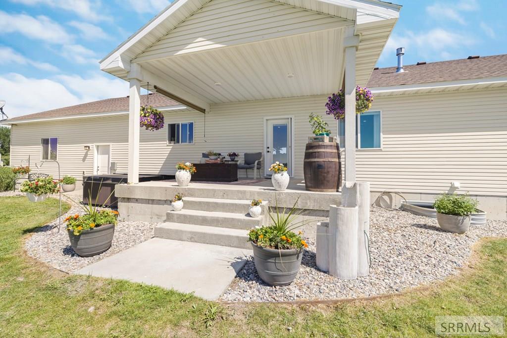 3552 E 630 N Property Photo 53