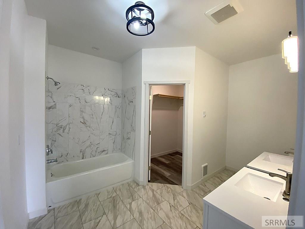 810 Excelsior Lane Property Photo 10