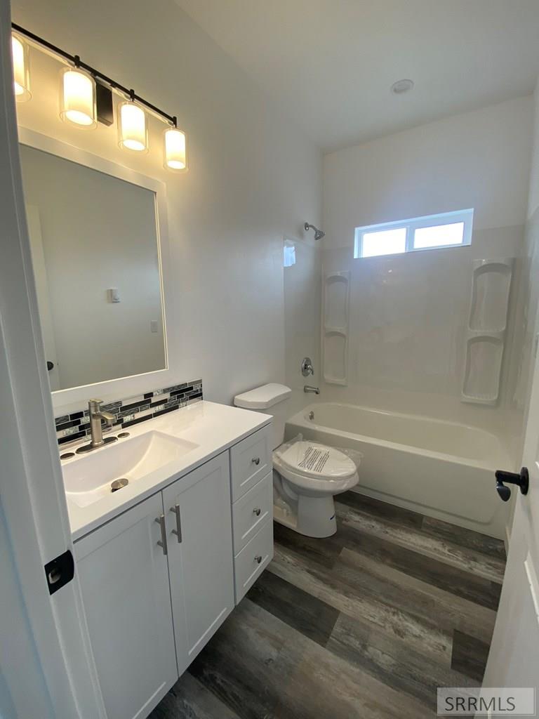 810 Excelsior Lane Property Photo 19