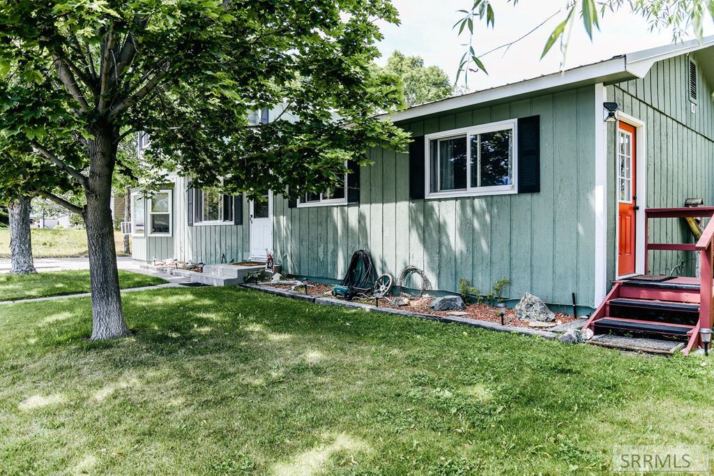 1505 Taft Avenue Property Photo 1