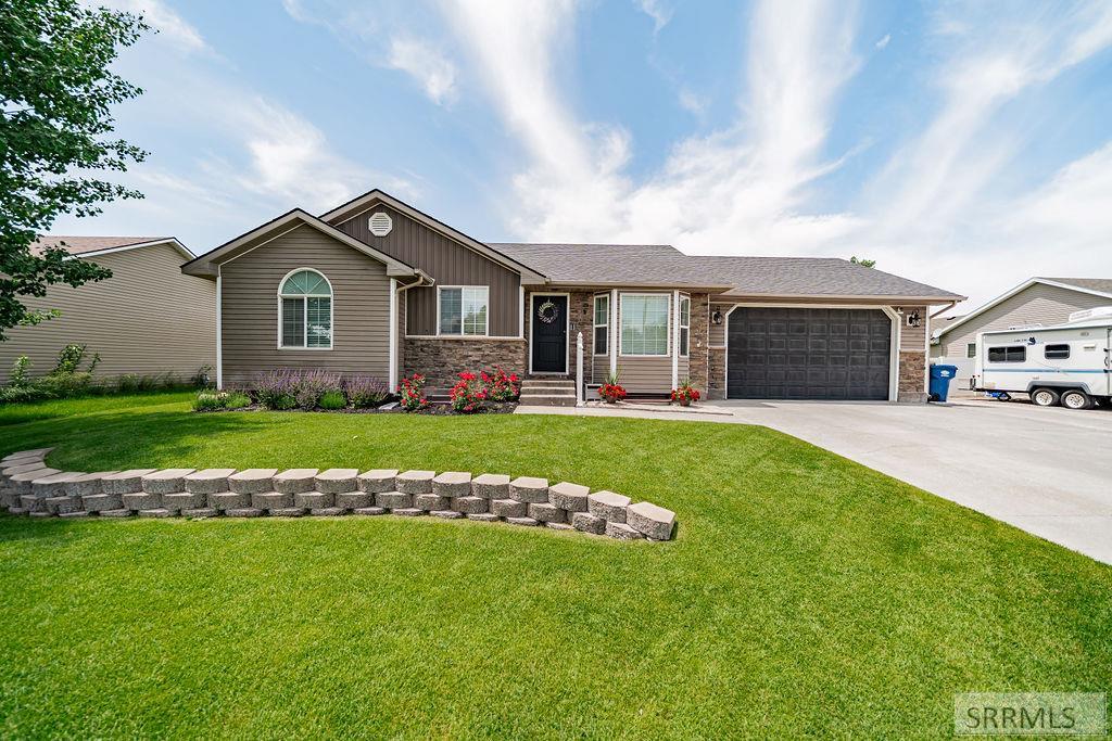 1507 Avon Lane Property Photo 1