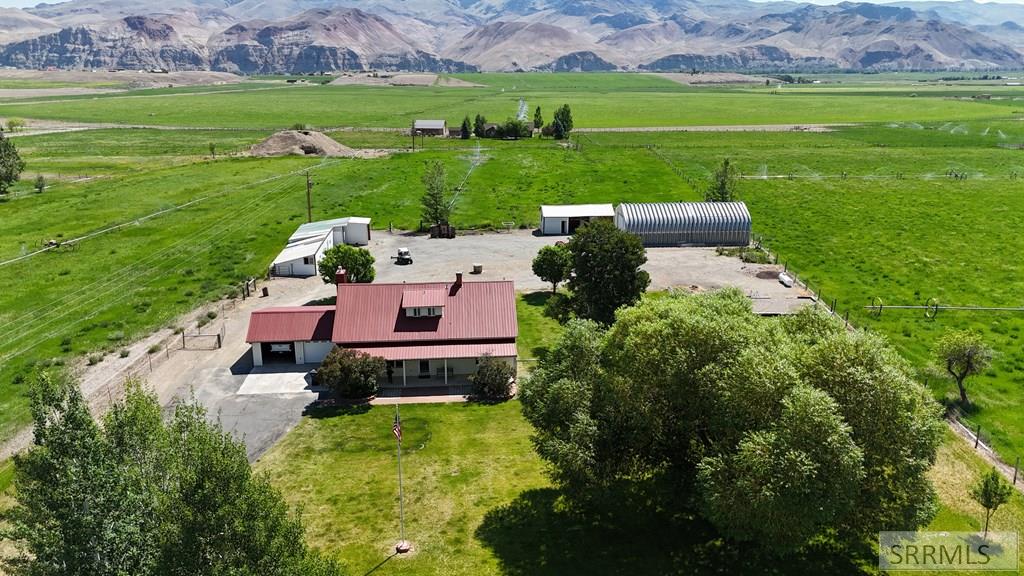3100 Challis Creek Road Property Photo 3