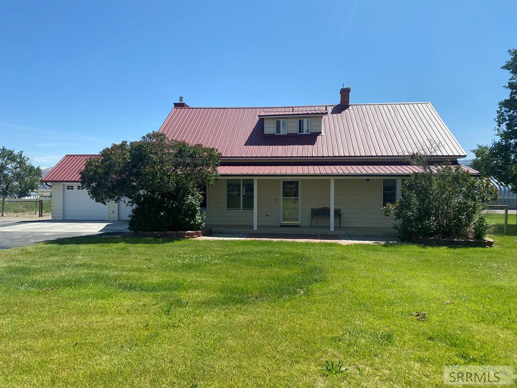3100 Challis Creek Road Property Photo 5