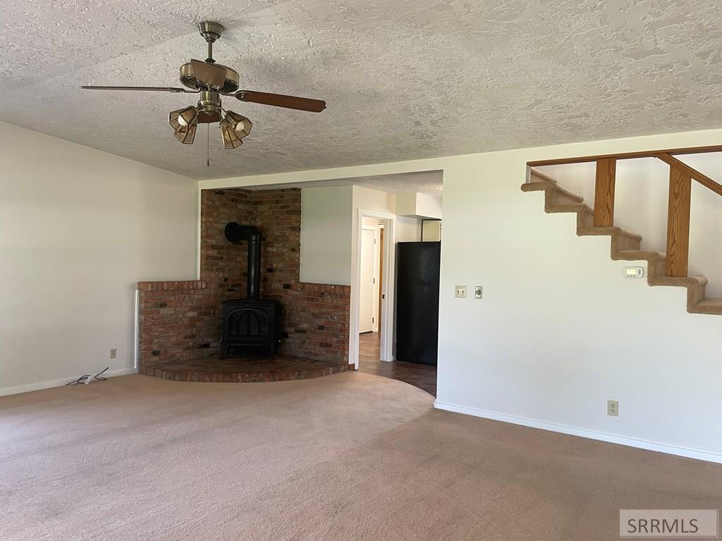 3100 Challis Creek Road Property Photo 9