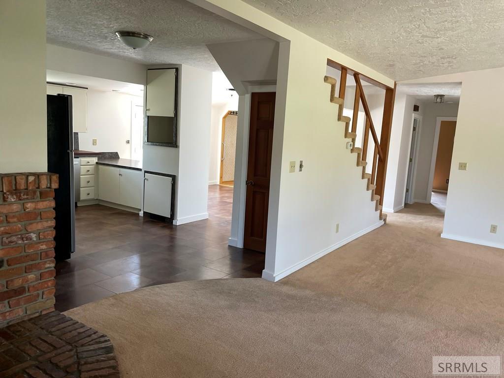 3100 Challis Creek Road Property Photo 12