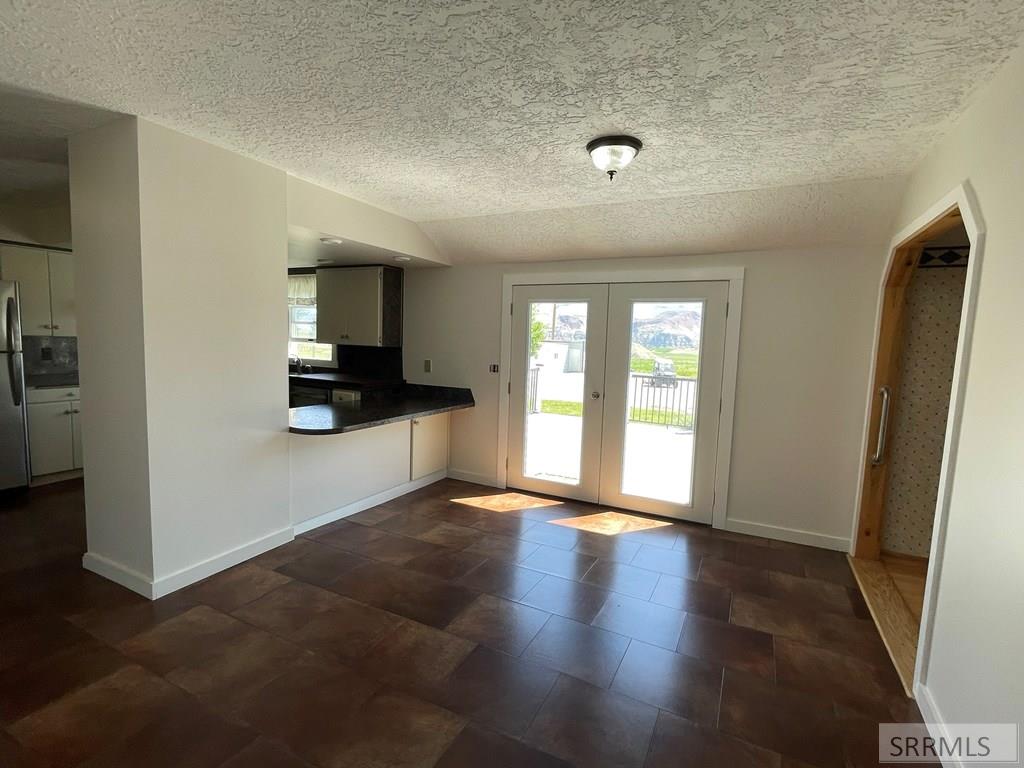 3100 Challis Creek Road Property Photo 16
