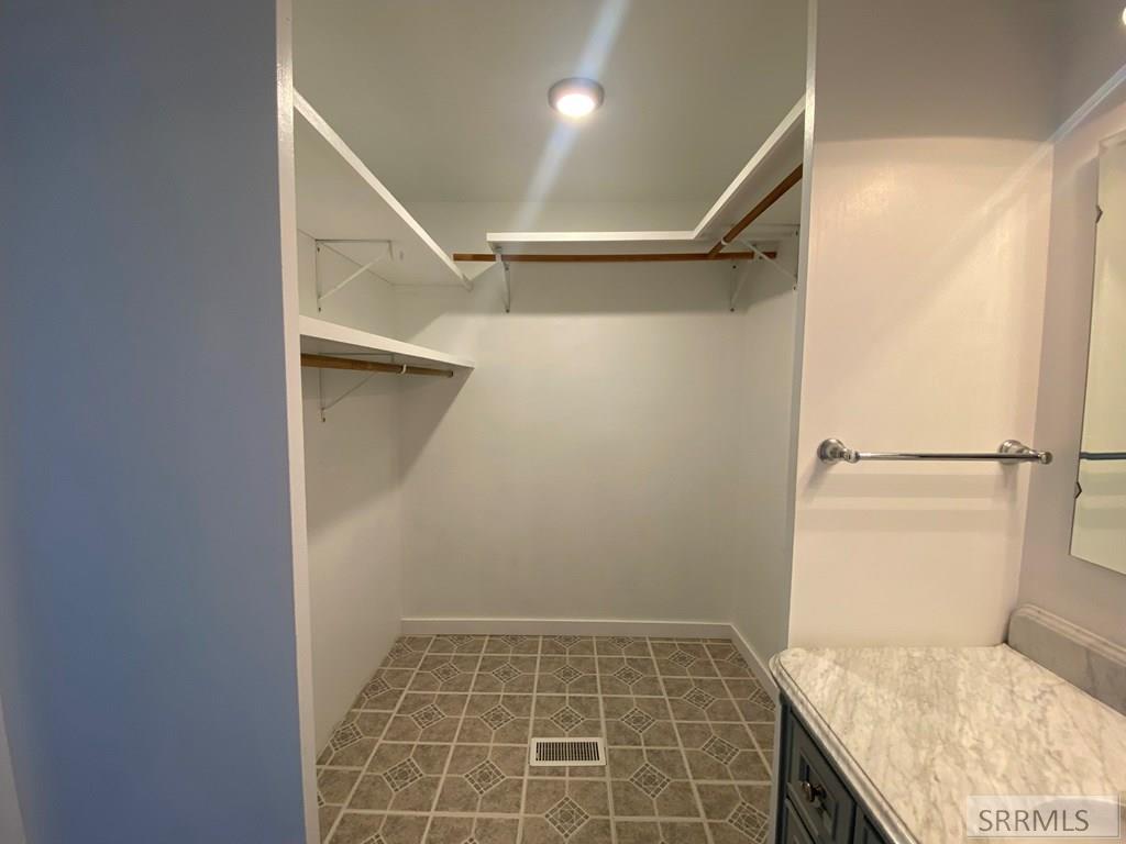 3100 Challis Creek Road Property Photo 26