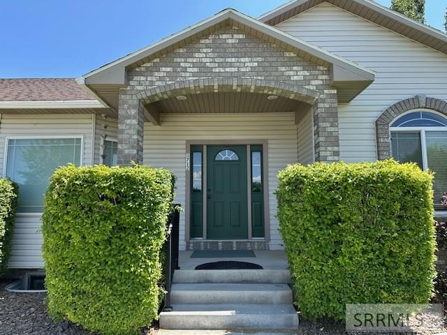 3712 E 10 N Property Photo 2