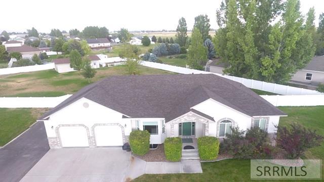 3712 E 10 N Property Photo 45