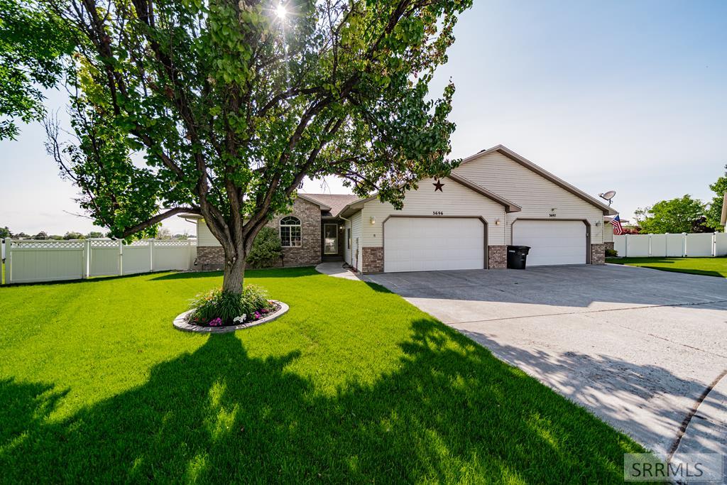 3696 E Silverwood Circle Property Photo