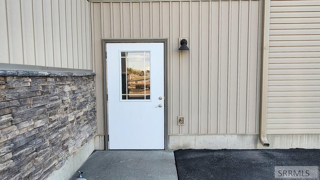 4016 Professional Way Property Photo 2