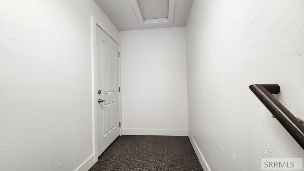 4016 Professional Way Property Photo 5