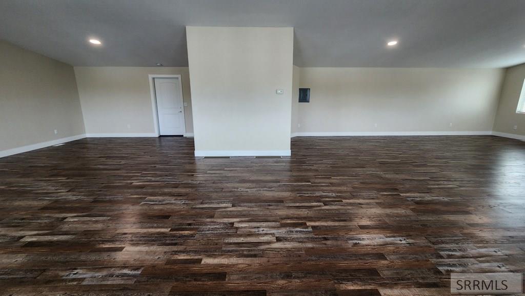 4016 Professional Way Property Photo 8