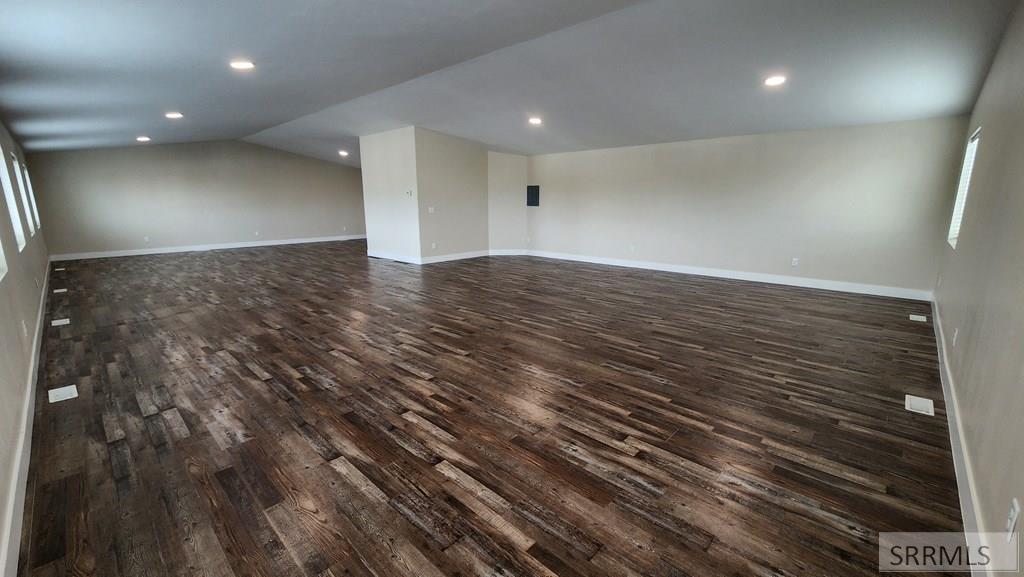 4016 Professional Way Property Photo 9