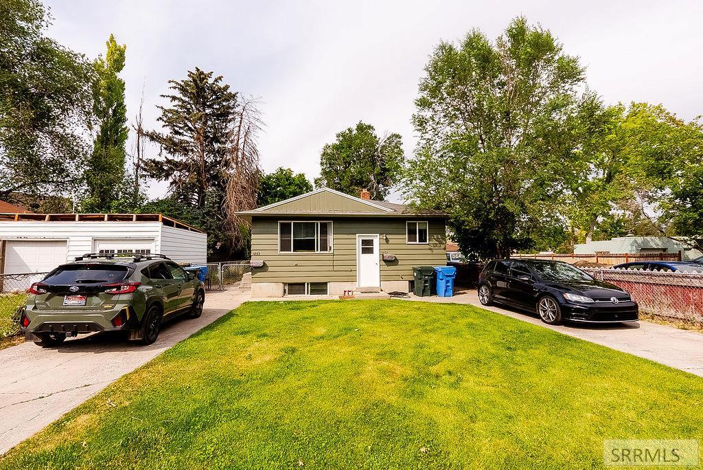 1857 3rd Avenue Property Photo 1