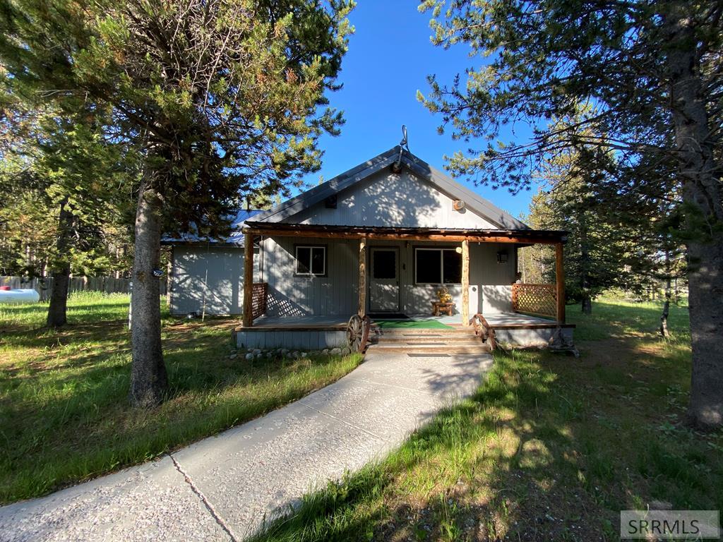 4175 S Big Springs Loop Road Property Photo 1