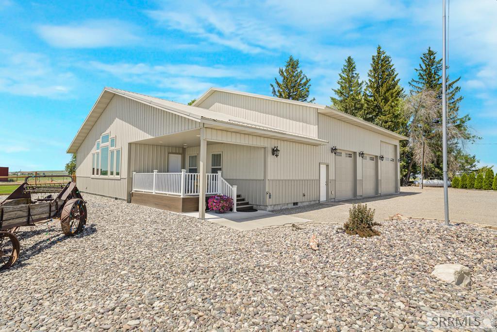 178 W Ferry Butte Road