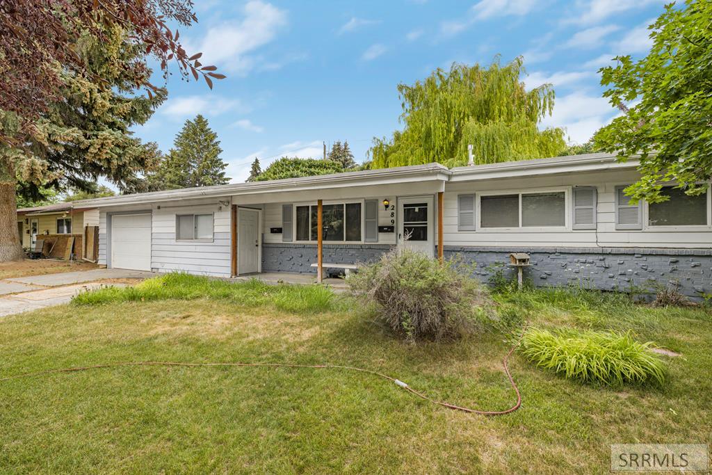 289 Davidson Drive Property Photo 1