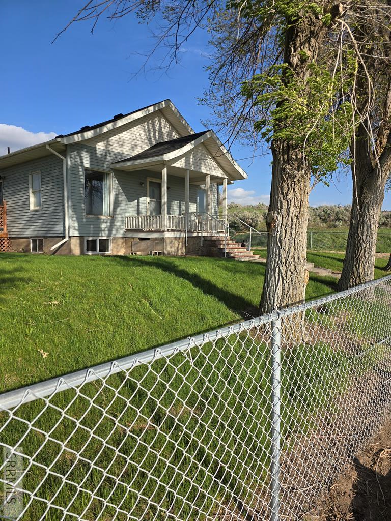 4019 Lower Rock Creek Road Property Photo 1