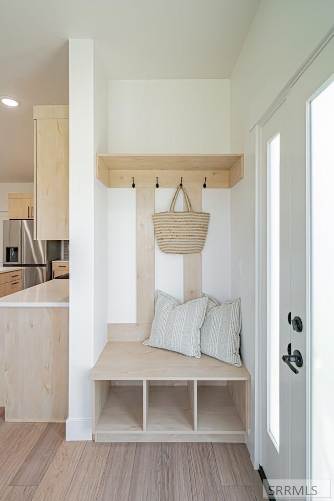 1234 Meadow Edge Ct Property Photo 2