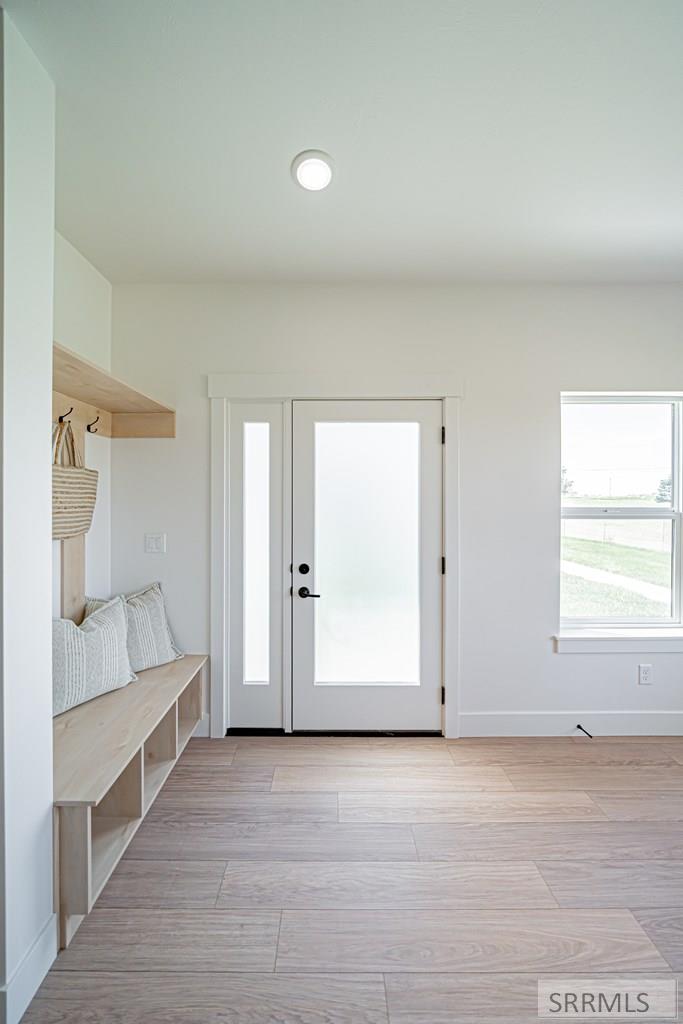 1234 Meadow Edge Ct Property Photo 4