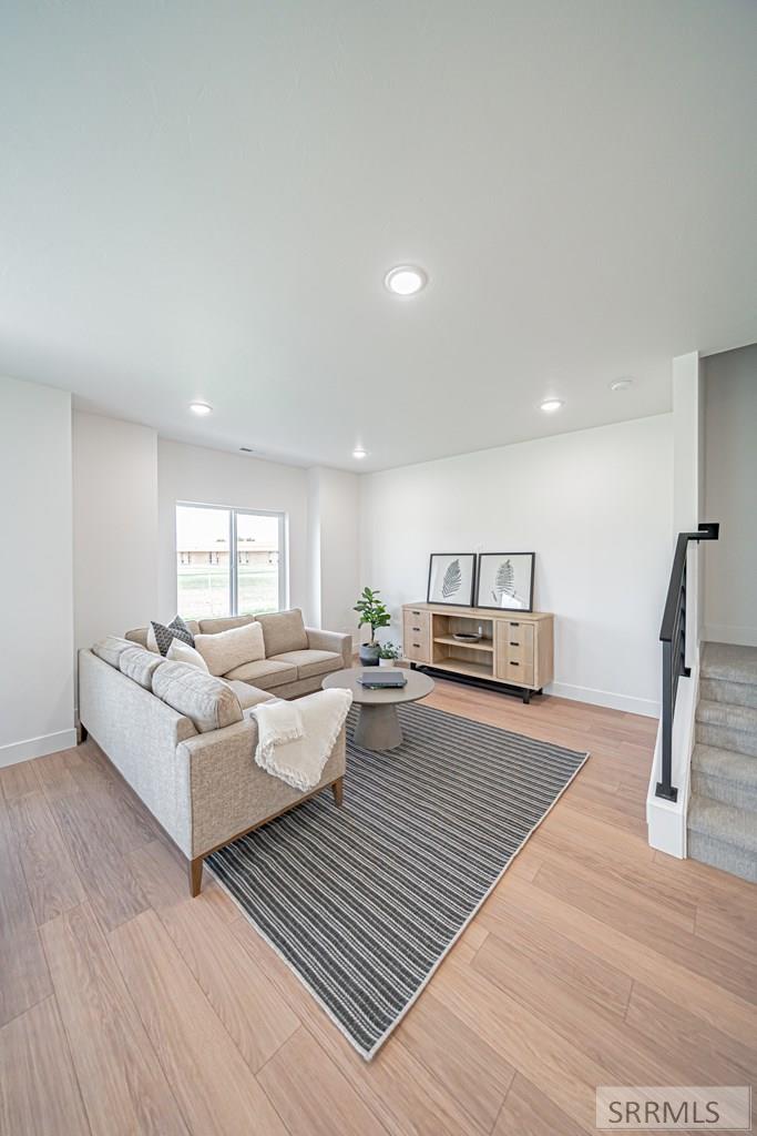 1234 Meadow Edge Ct Property Photo 8