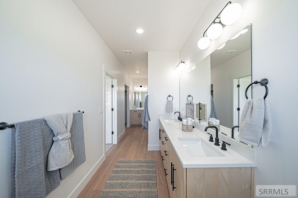 1234 Meadow Edge Ct Property Photo 34